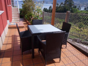 Apartamento con terraza y vistas al mar